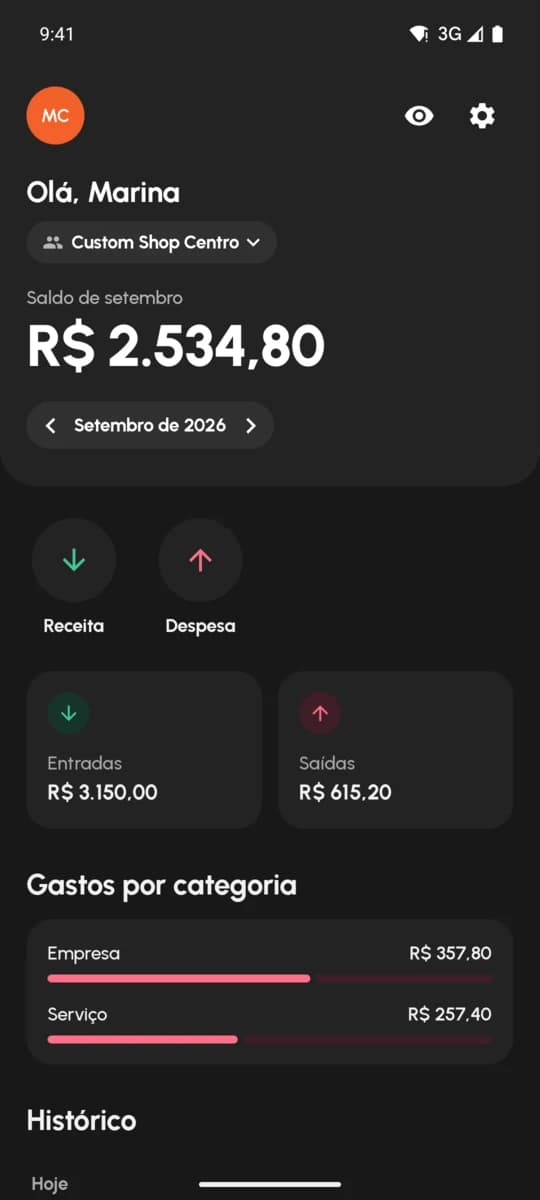 Início no tema escuro com gastos por categoria